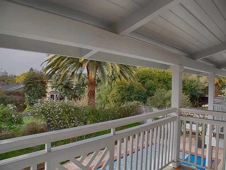 321 France St — Photo 9