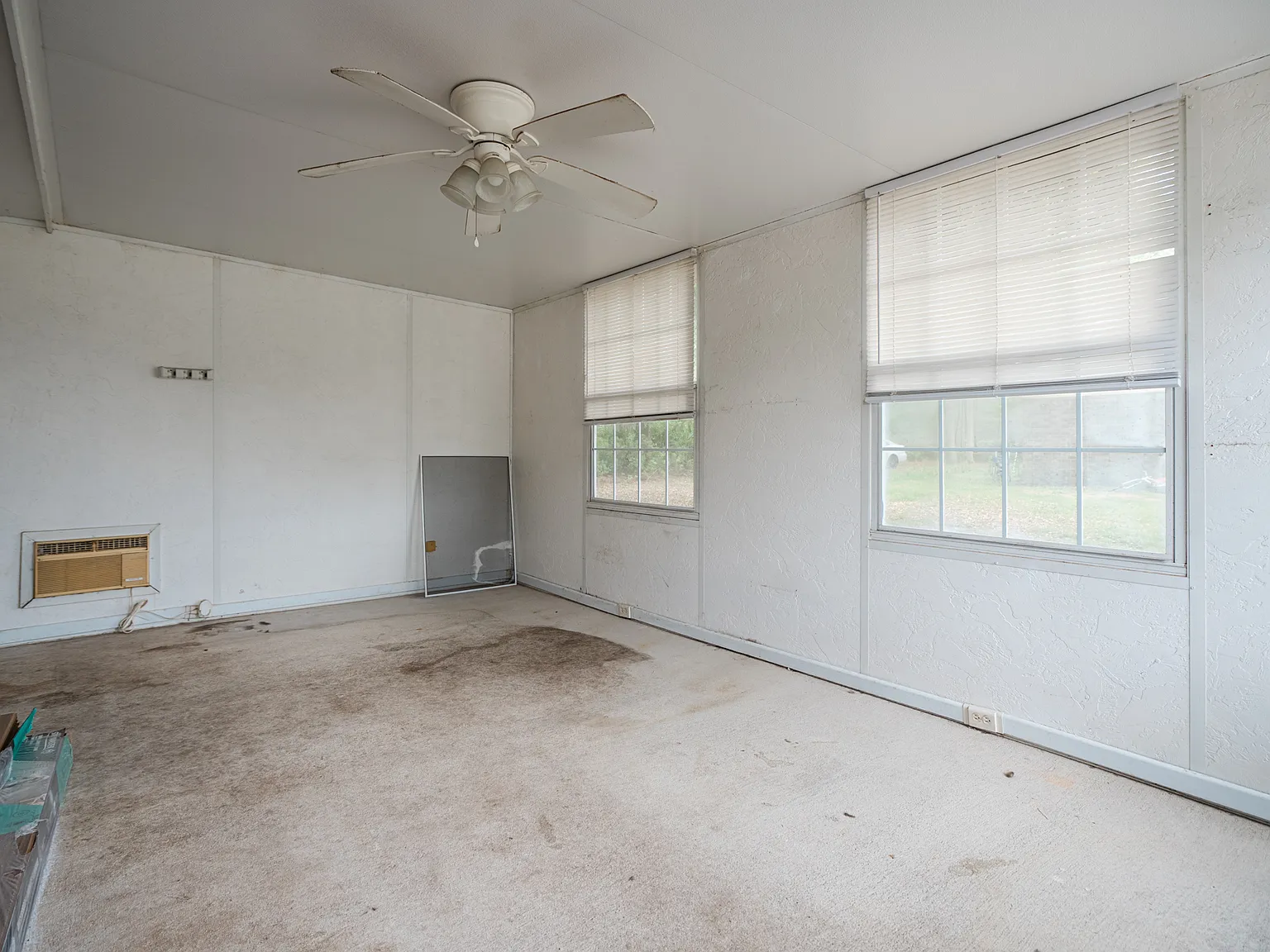 65 Angie Street - 1 — Photo 3