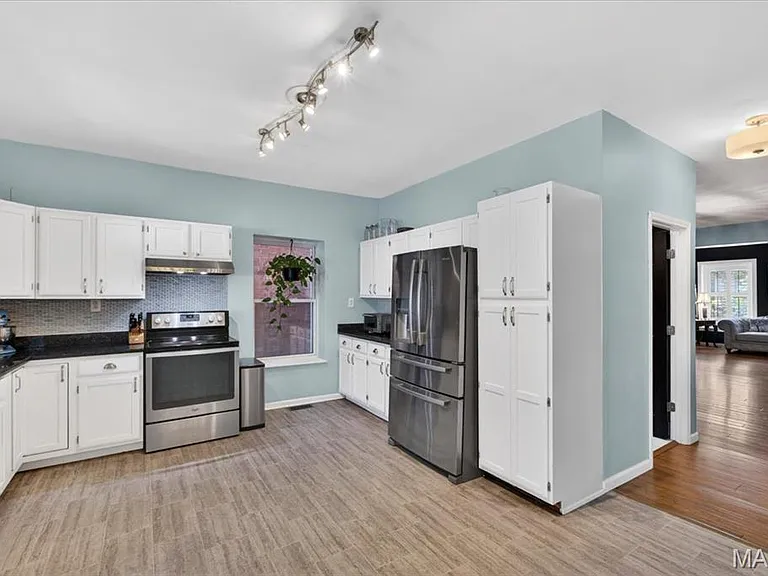 4161 Flad Ave — Photo 14