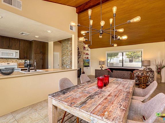 5th image of 548 N Sunshine Cir