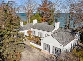 919 Sheridan Rd, Highland Park, IL 60035