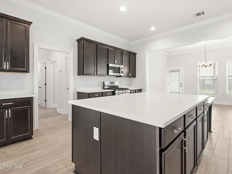 224 Wild Cherry Ln — Photo 4