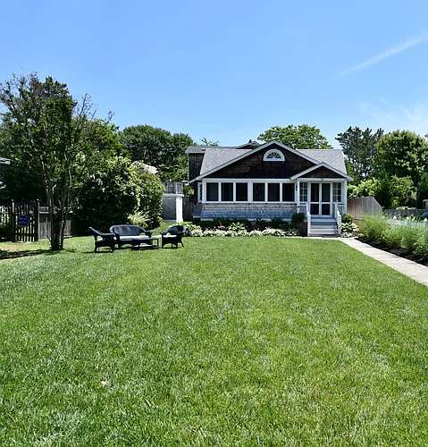 347 Lake Ave Photo 1