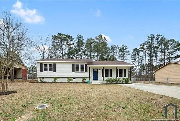 6327 Worthington Dr