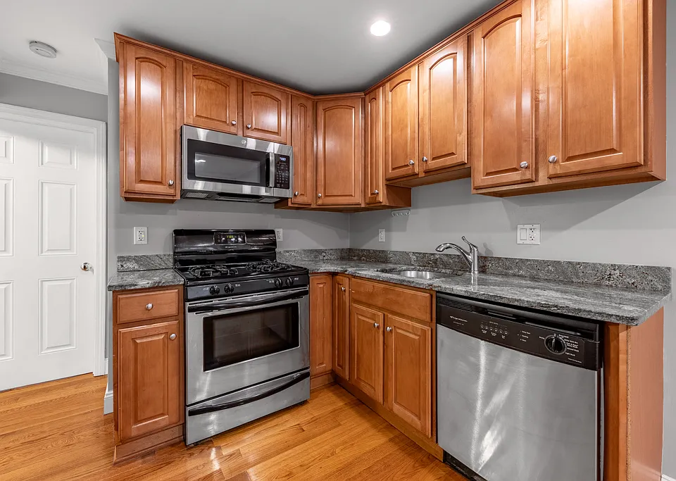 Gas stove , dishwasher, microwave, washer dryer,
Fridge