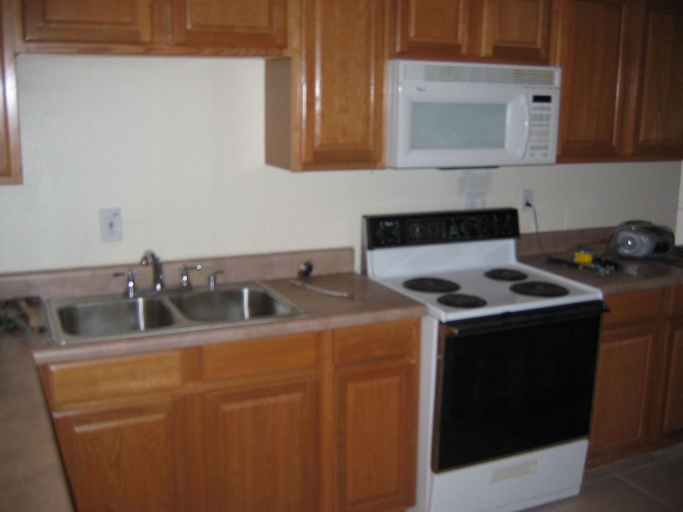 Kitchen Sink Area