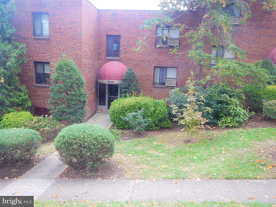 1569 N Colonial Ter #308Z
