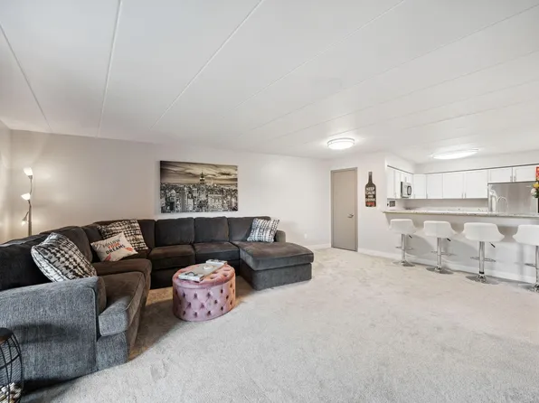 3300 Louisiana Ave S APT 320, Saint Louis Park, MN 55426