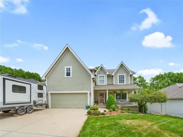 13209 Forest Oaks Dr, Smithville, MO 64089