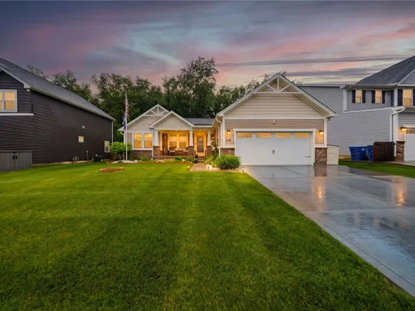 3165 White Ash Dr, Tipp City, OH 45371