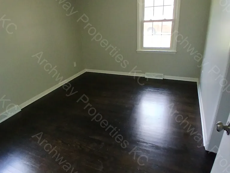 5103 Long Dr — Photo 8