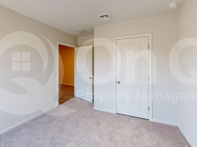 2064 E Velvet Pl — Photo 17