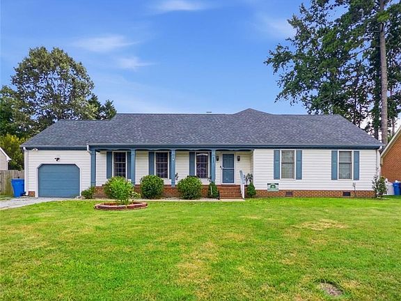 2nd image of 829 Donnington Dr