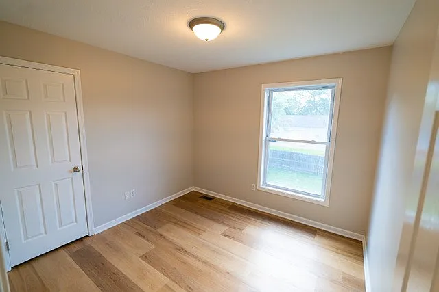 649 Kayloc Cir — Photo 18