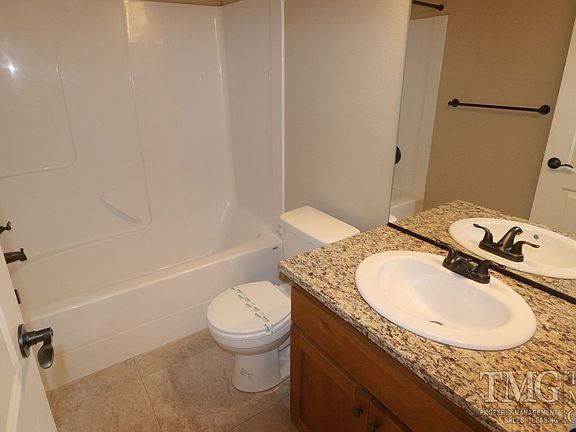 4th image of 9807 NE 76th Way #9704