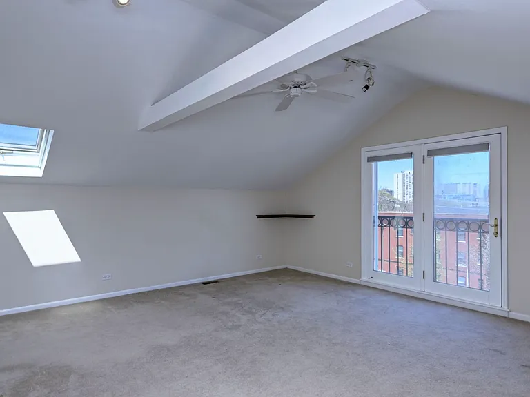 3748 N Clifton Ave — Photo 26