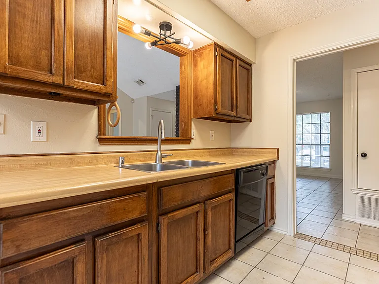7750 Crooked Road St — Photo 12
