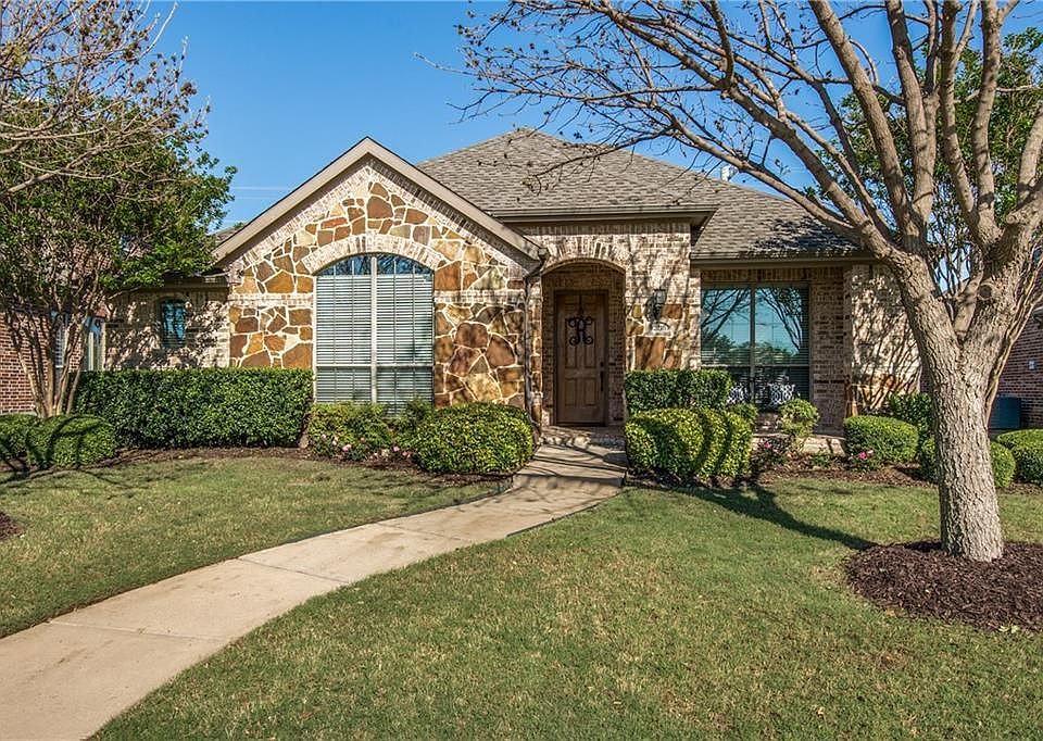1st image of 12218 Kennedale Dr