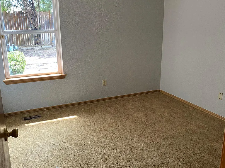 1305 Smoking Tree St — Photo 15