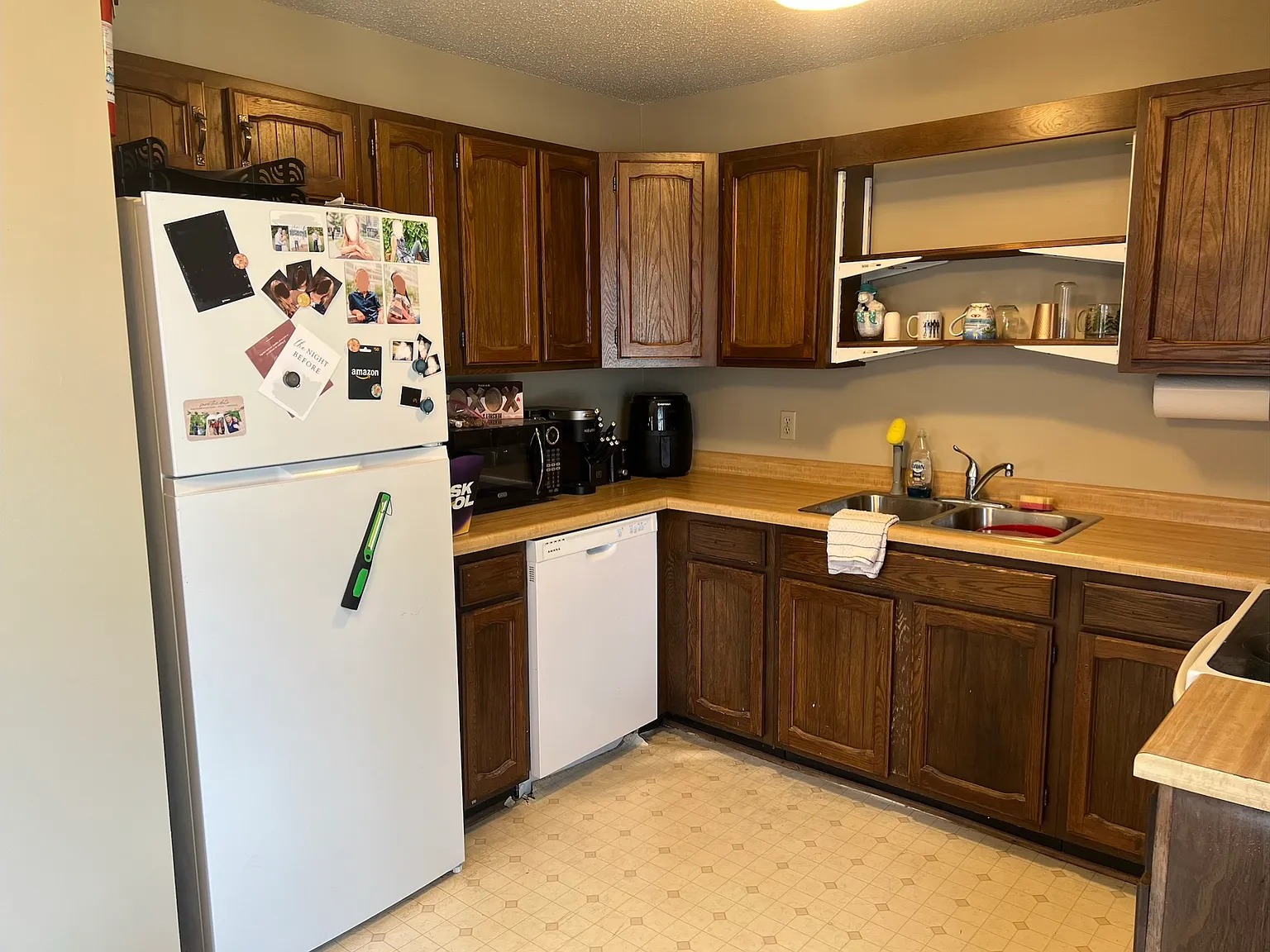 2 bed, $1,050 — Photo 2