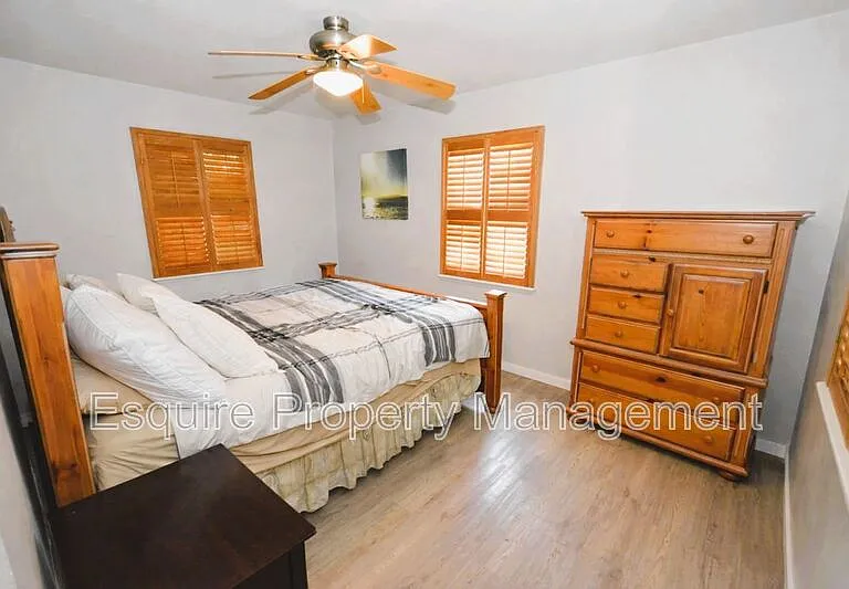 121 Jordan Ave — Photo 8