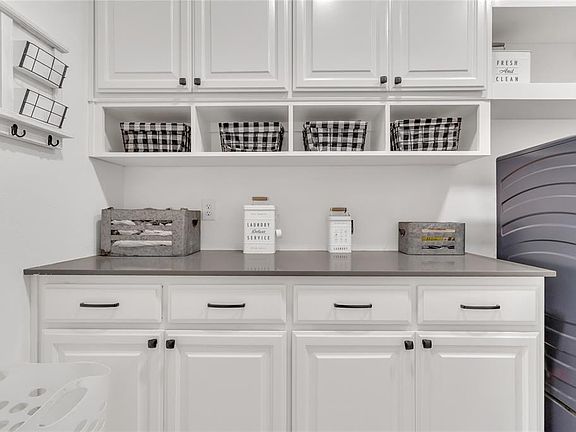 3rd image of 1440 SW 163rd St