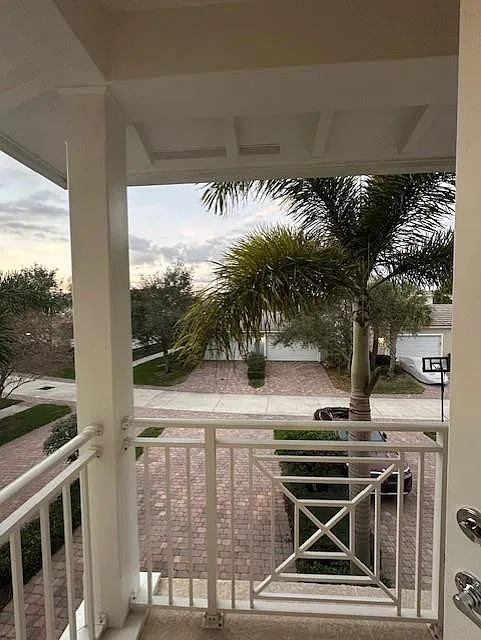 3 bed, 2.5 bath, 1533 sqft, $3,500 — Photo 2