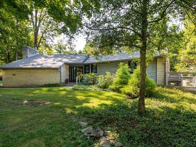 1320 E Southdowns Dr, Bloomington, IN, 47401