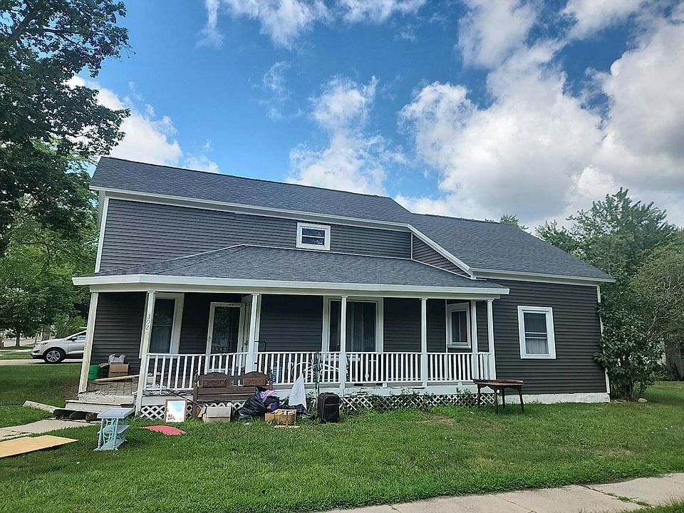 1st image of 302 W Orchard Ave
