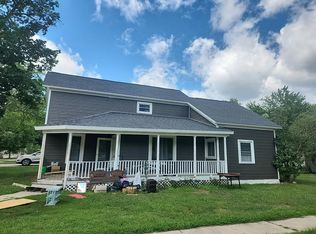 302 W Orchard Ave, Shepherd, MI 48883