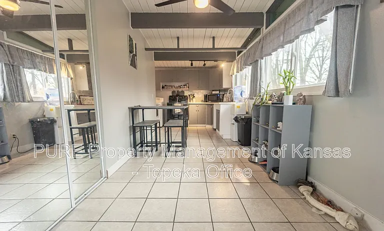 1629 SW 24th St — Photo 6