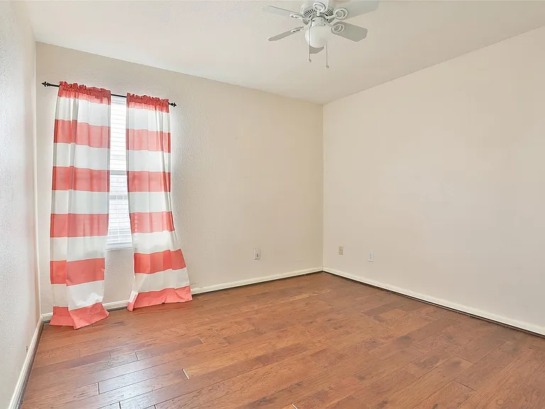 19627 Beachy Ct — Photo 24