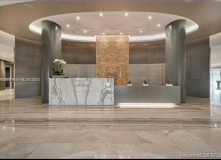 10275 Collins Ave #208 — Photo 9