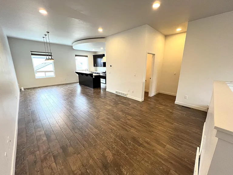 4652 W South Jordan Pkwy — Photo 12