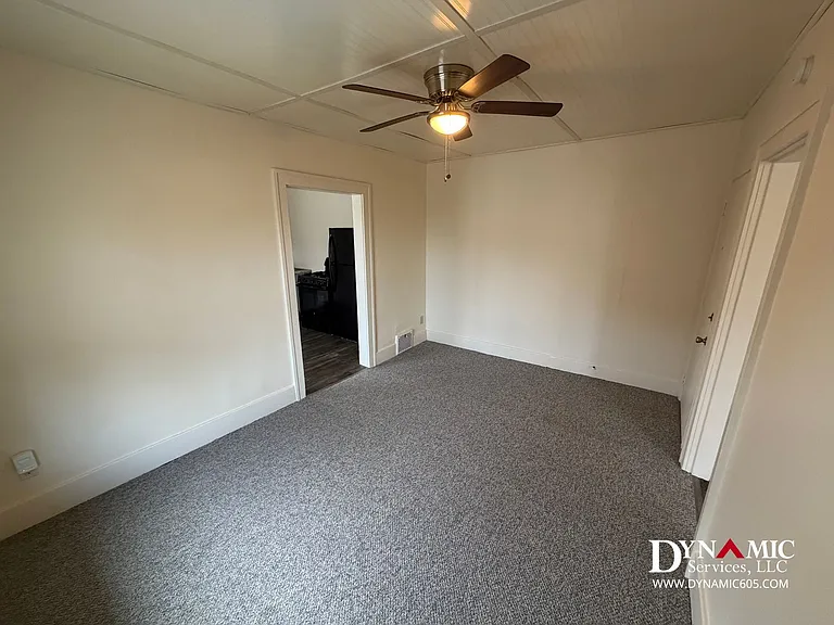 330 N Spring Ave | 4-Plex Downtown Sioux Falls — Photo 7