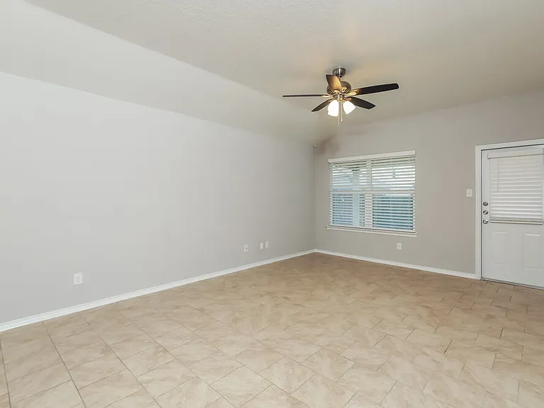 5714 Goliad Blf — Photo 10