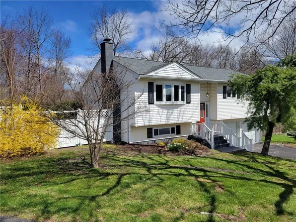 26 Continental Drive, Fishkill, NY 12524