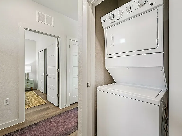 YardHomes Trailside Unit 701 Washer & Dryer