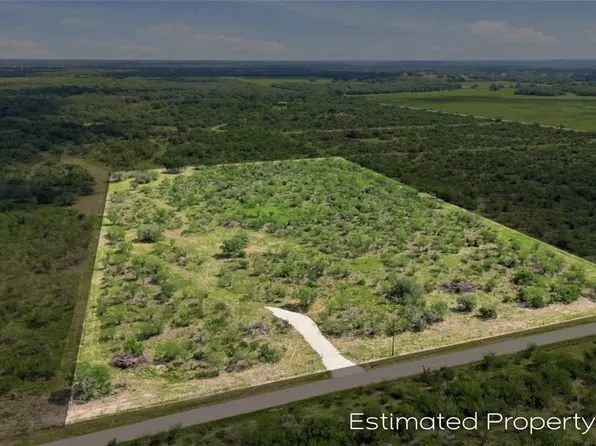 119 Machicek Rd, Goliad, TX 77963