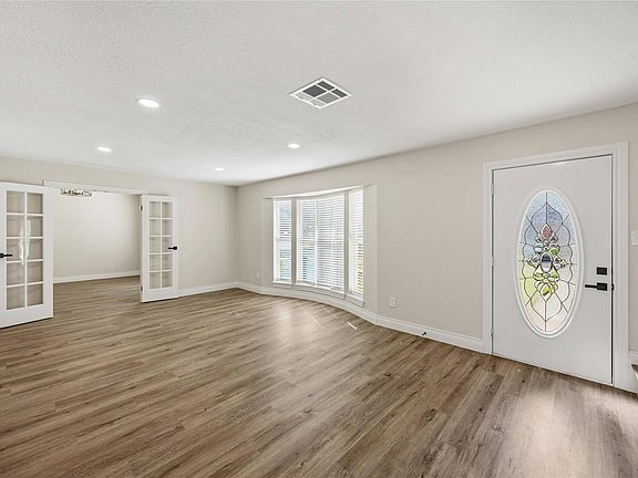 5th image of 5702 Old Lodge Dr