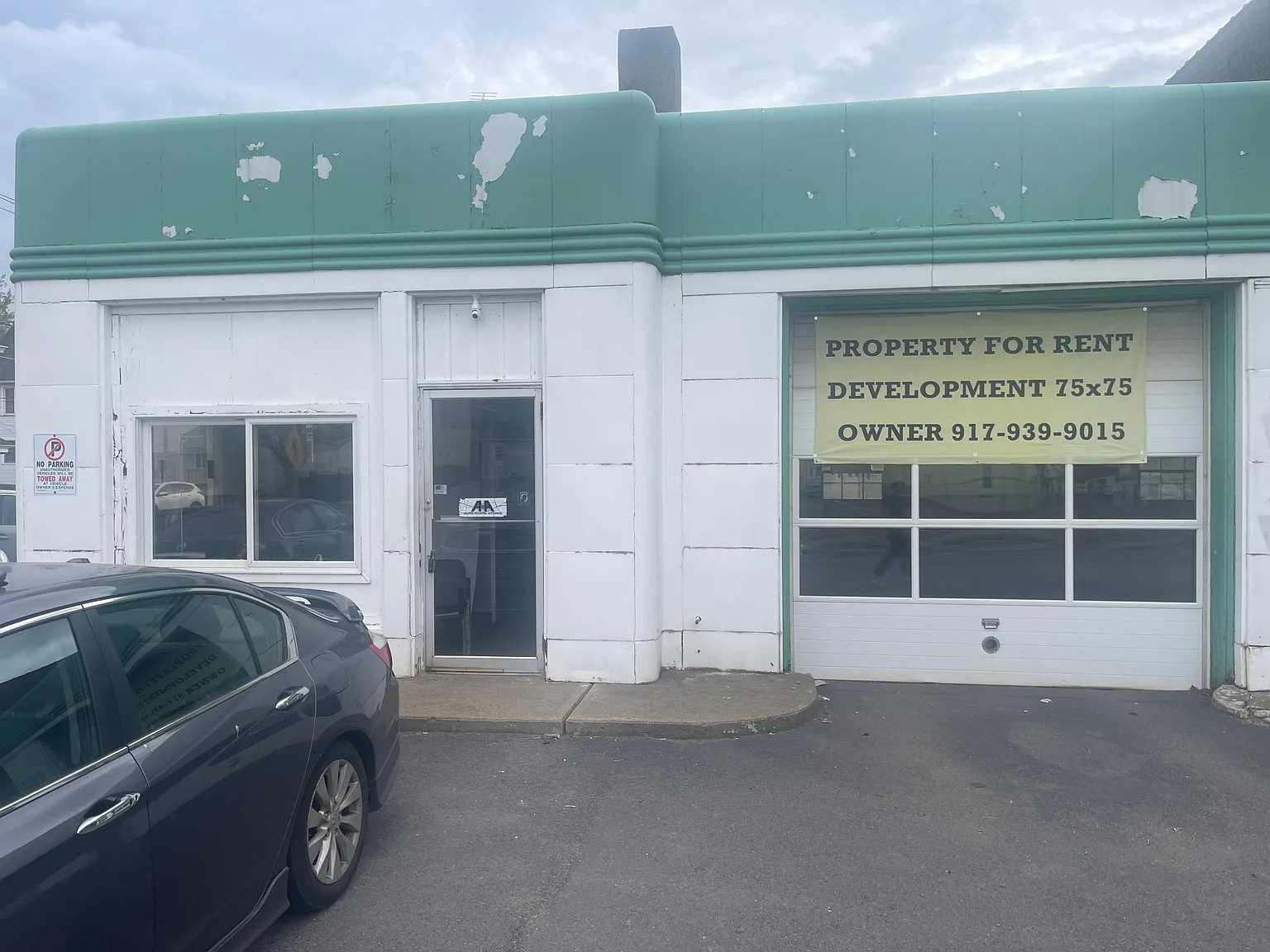 111 Lackawanna Ave — Photo 1