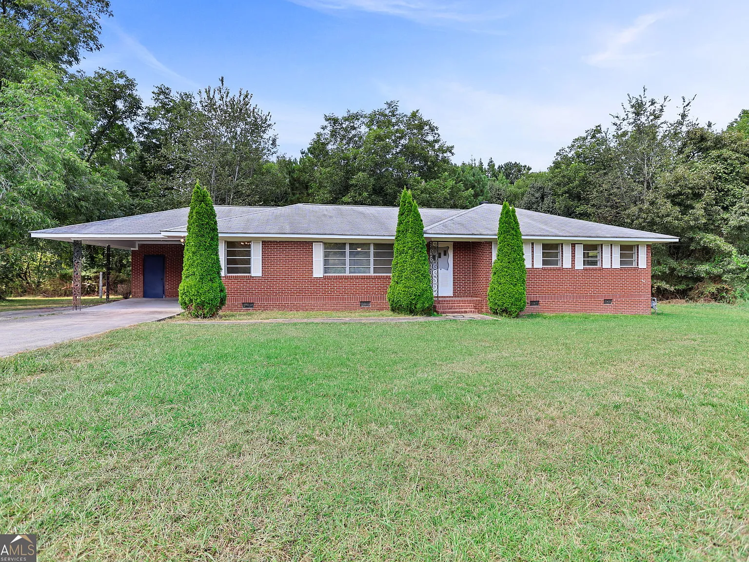 3 bed, 2.0 bath, 1660 sqft, $1,800 — Photo 2