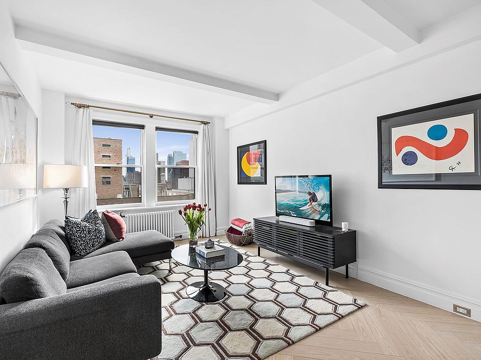 1st image of 457 W 57th St #1406