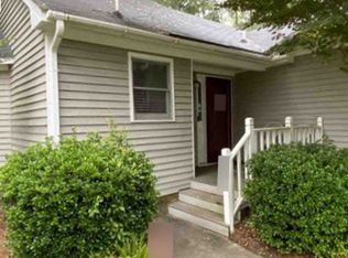 129 Willow Oaks Ct, Rocky Mount, NC 27804