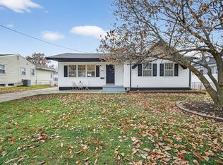 3807 Glen Ellen Dr, Des Moines, IA 50317