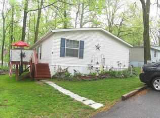 8 Aztec Way, Honey Brook, PA 19344