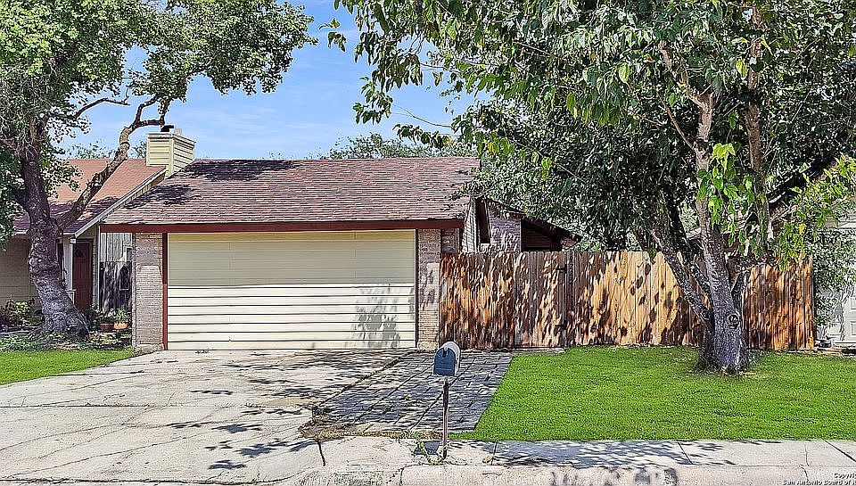 1st image of 9722 Meadow Dr