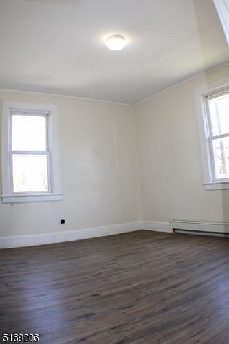 1st image of 14 Norwood Ave Floor 2