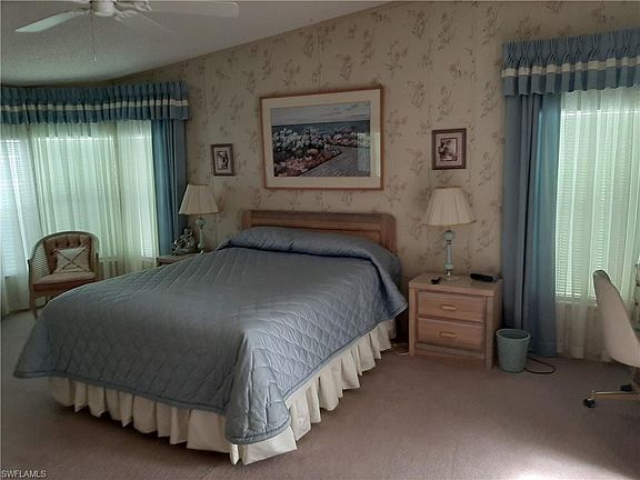 5th image of 223 Fishtail Palm Ln #223