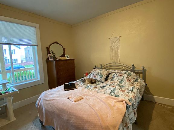 4th image of 621 N 2nd St #1